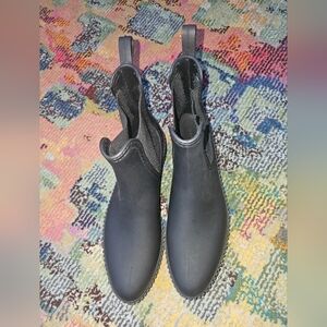 Gently used black Bamboo rain boots